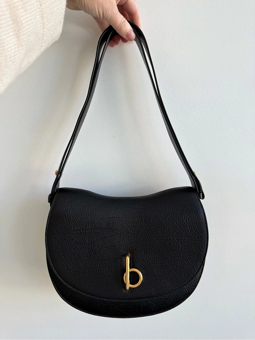 PRISTINE NEW Burberry Medium Rocking Horse Bag Black Pebbled Leather